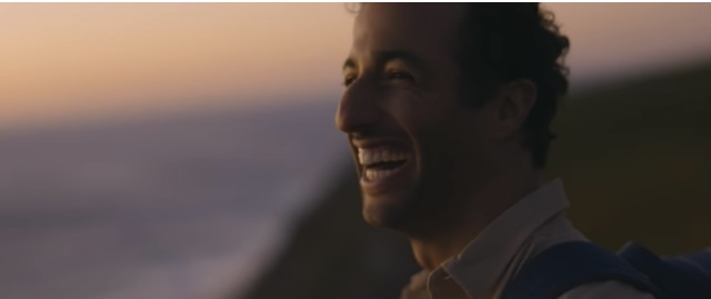 Daniel Ricciardo hikes the Cape to Cape Track